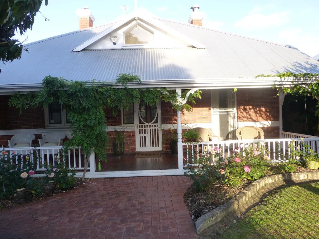 Lakeside Bed & Breakfast Perth Exteriér fotografie